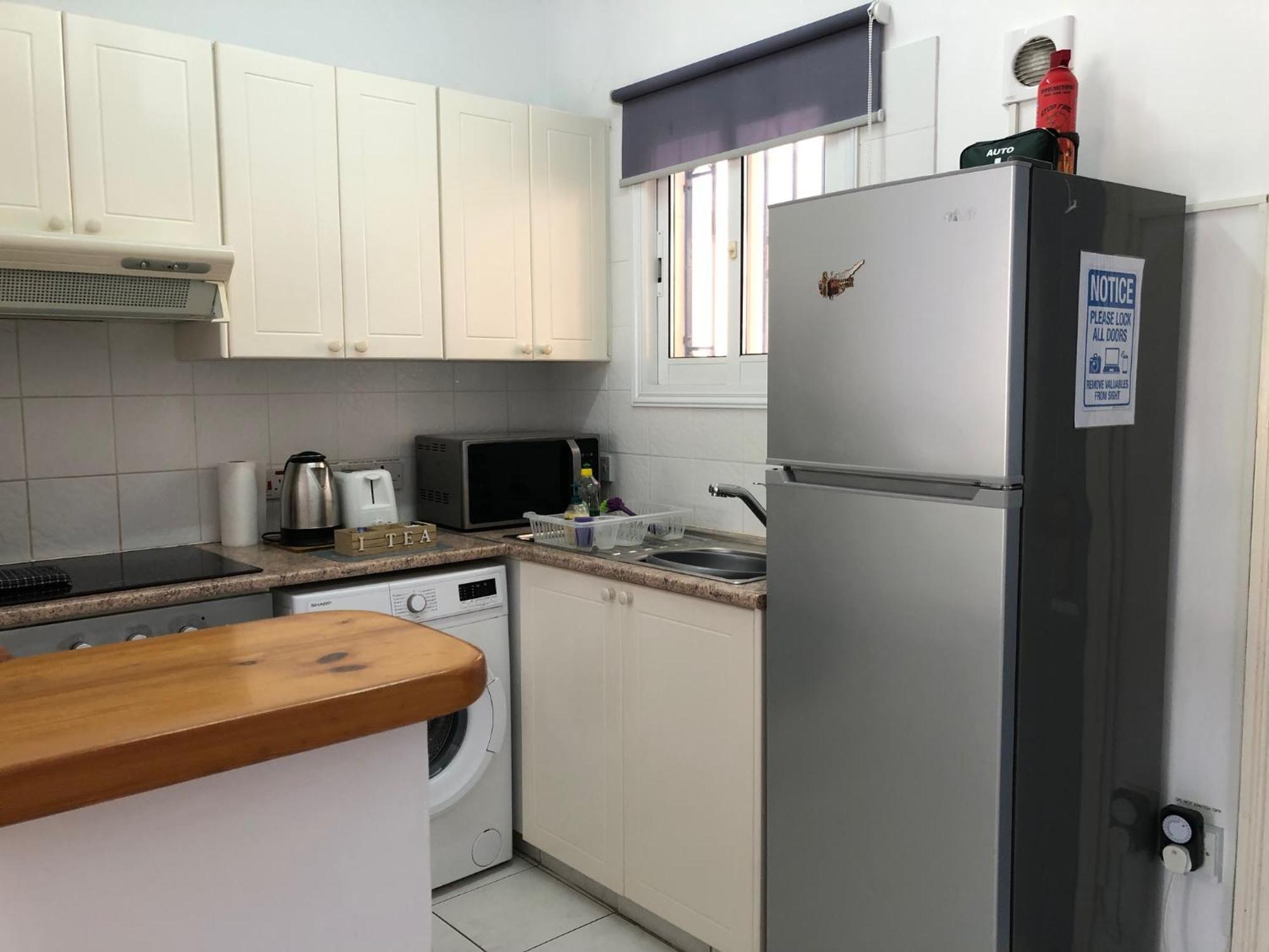 Stylish 1 Bedroom Apartment In Limnaria Gardens パ フォス エクステリア 写真