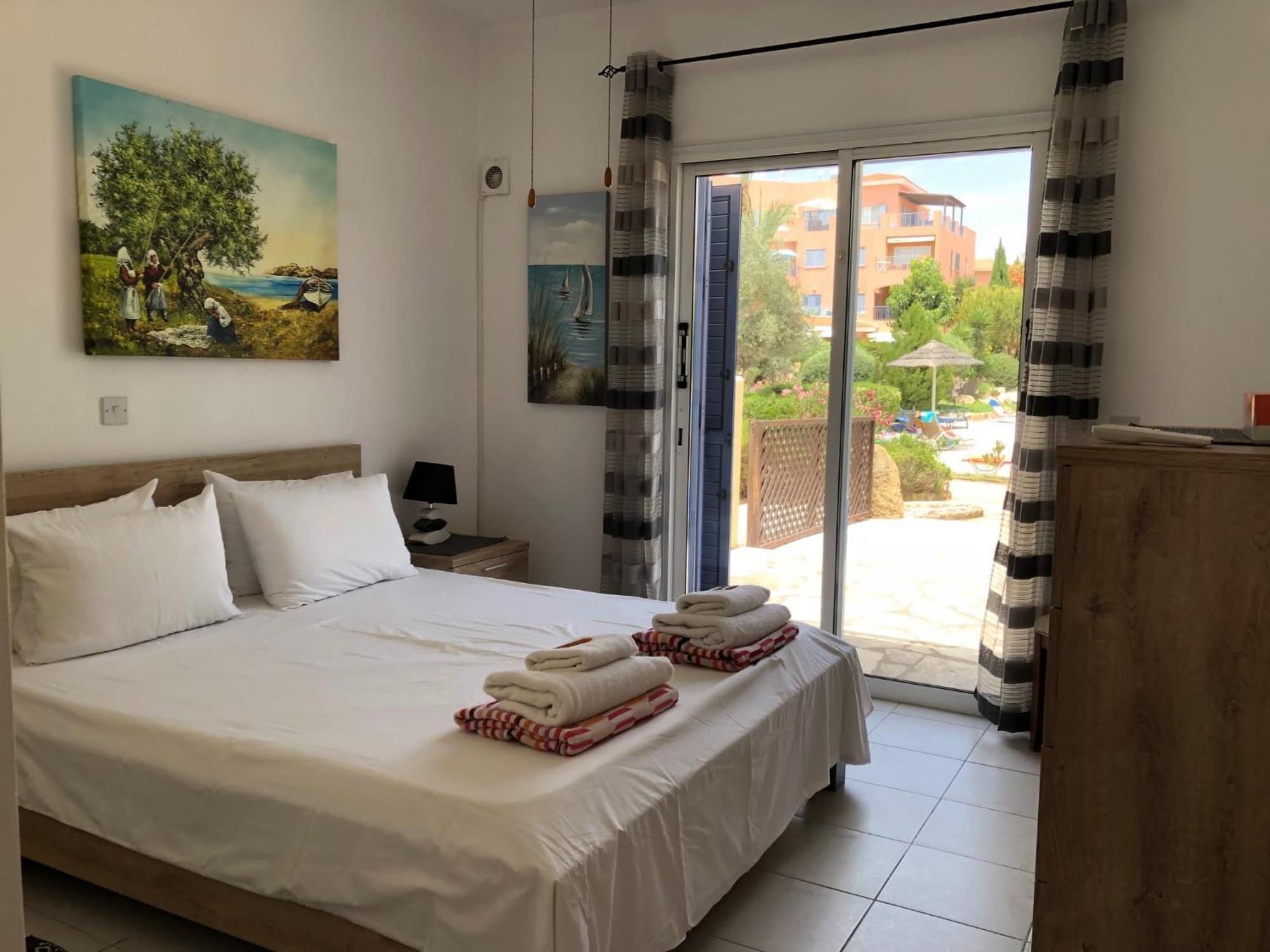 Stylish 1 Bedroom Apartment In Limnaria Gardens パ フォス エクステリア 写真